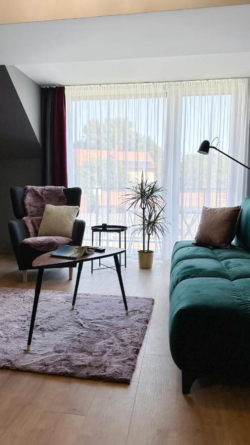 Linden Apartman 107 Glamour (Adults Only) โมชนมายารูวาร์ ภายนอก รูปภาพ