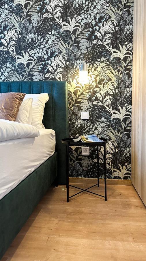 Linden Apartman 107 Glamour (Adults Only) โมชนมายารูวาร์ ภายนอก รูปภาพ