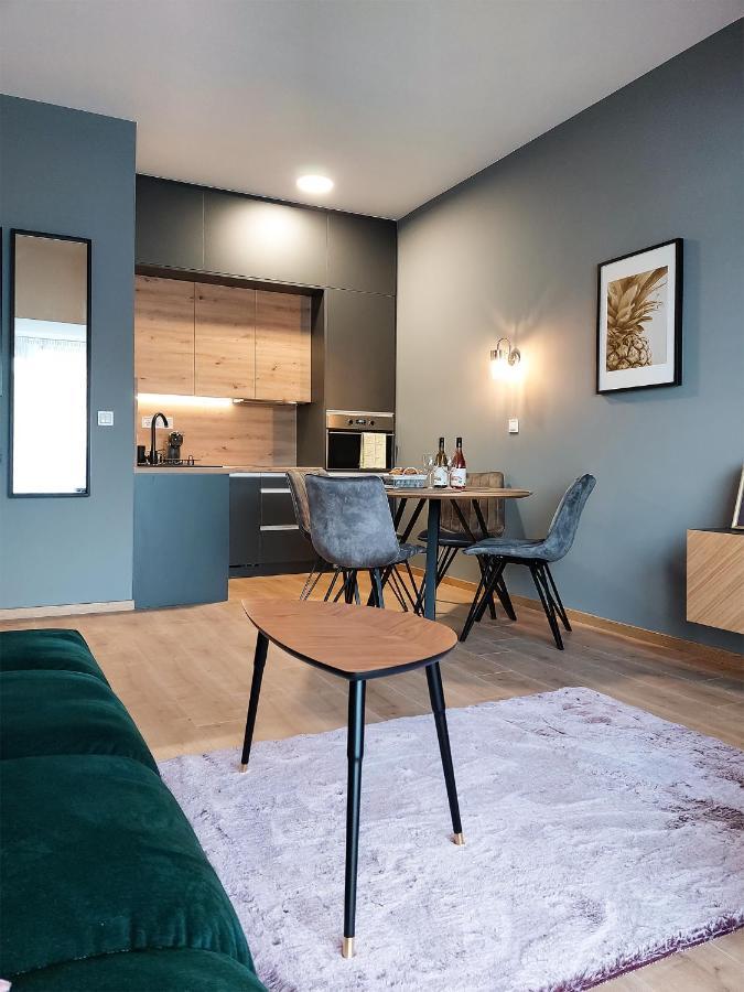 Linden Apartman 107 Glamour (Adults Only) โมชนมายารูวาร์ ภายนอก รูปภาพ